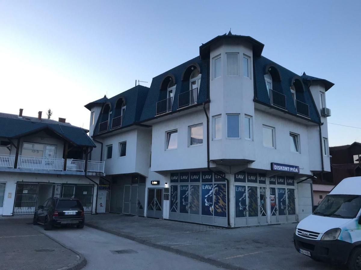 Grande Plus Apartment Dzungla Doboj Buitenkant foto